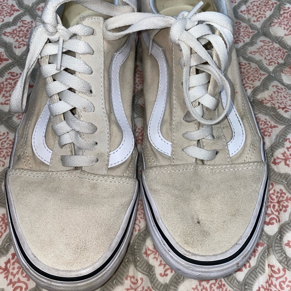 Biege vans - Picture 3 of 3